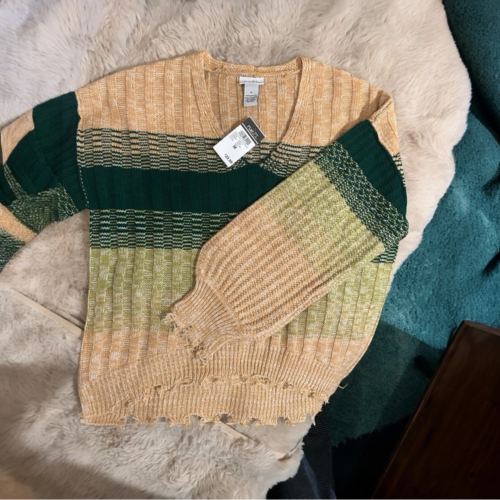 NWT Rue 21 V Neck Drop Shoulder High-Low Transitional Knit Sweater Women’s, M - Picture 10 of 13